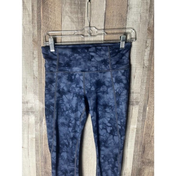 Athleta TIE DYE SALUTATION 7/8 TIGHT IN POWERVITA - Picture 4 of 6